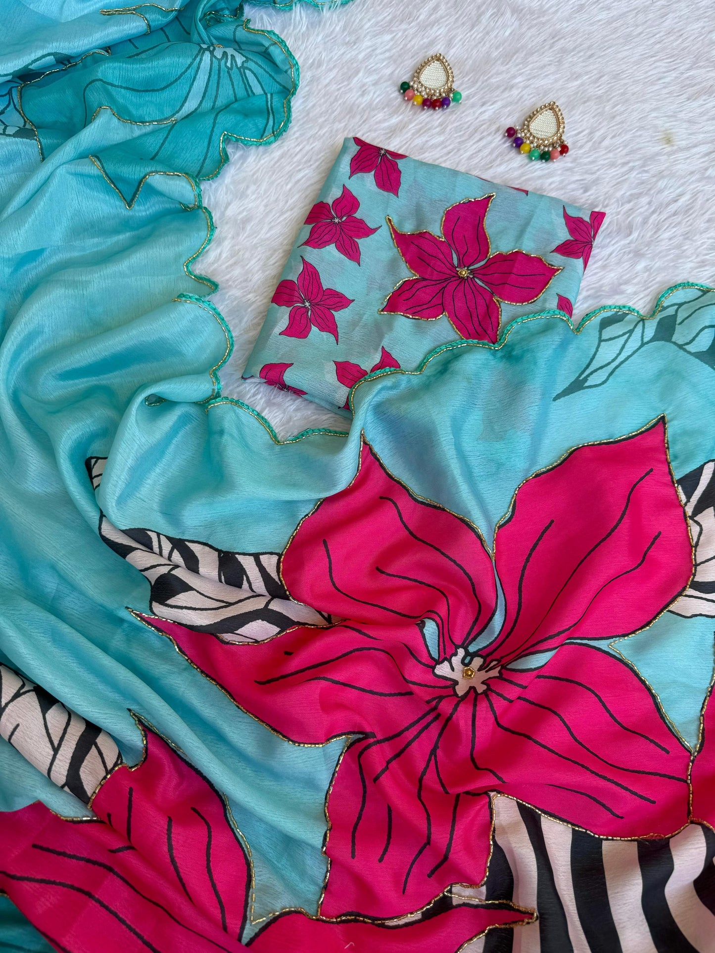 Stylish Pink Leaf & Stripe Designer Saree with Blouse Piece